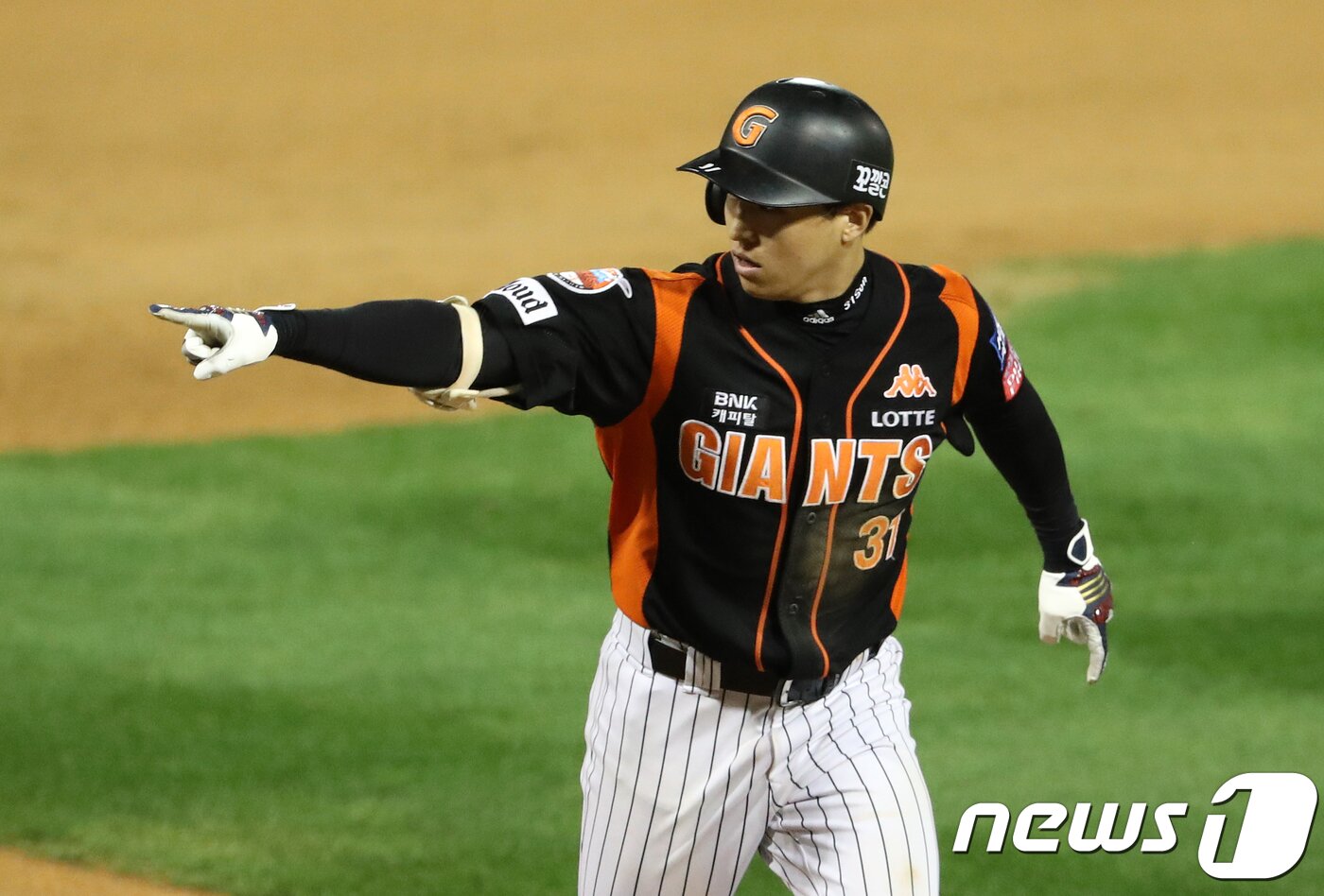 본문 이미지 - 롯데 자이언츠 프랜차이즈 스타인 외야수 손아섭. . 2017.10.11/뉴스1 ⓒ News1 이승배 기자
