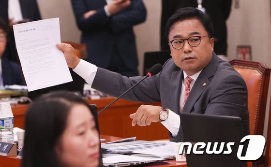 권석창 자유한국당 의원. 2017.10.12/뉴스1 © News1 D.B