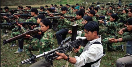 군사훈련을 받고 있는 네팔의 마오이스트들 - 구글 갈무리