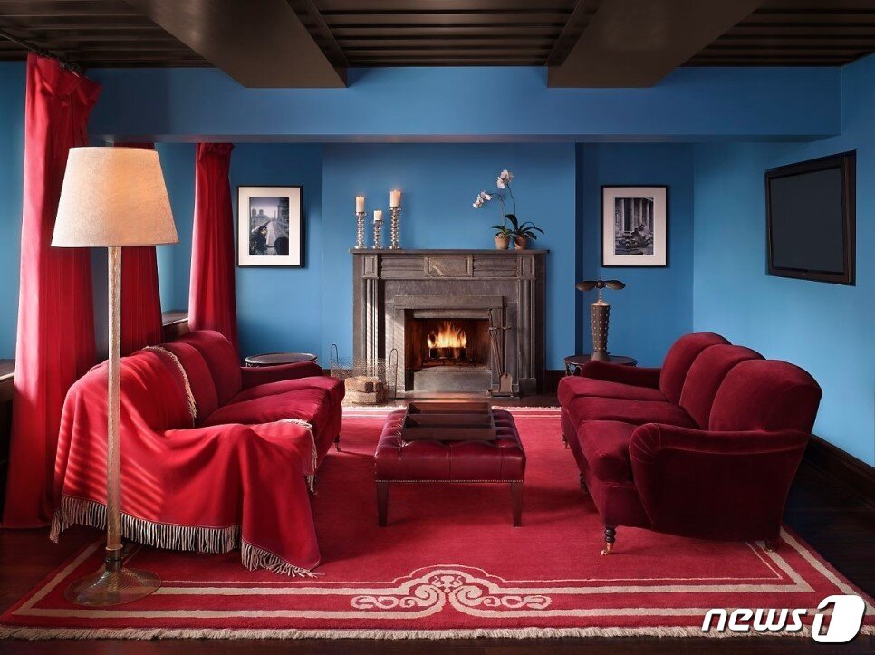 본문 이미지 - 르네상스 시대와 현대적인 가구가 어우러진 그래머시 파크. 호텔스컴바인 제공.ⓒ News1