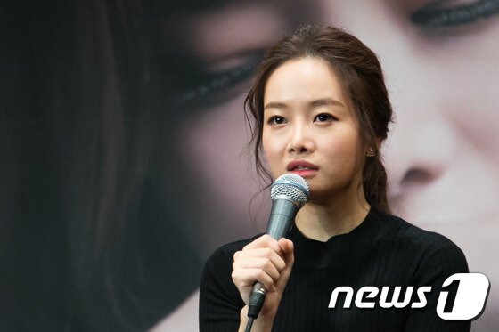 클래식계 김태희' 김봄소리 음반 데뷔…1등보다 빛난 2등 클래식계 김태희' 김봄소리 음반 데뷔…1등보다 빛난 2등