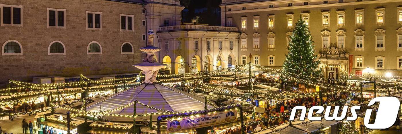 본문 이미지 - 헬브룬 궁전 앞에 열리는 크리스마스 마켓. 잘츠부르크 관광청 제공.ⓒ News1