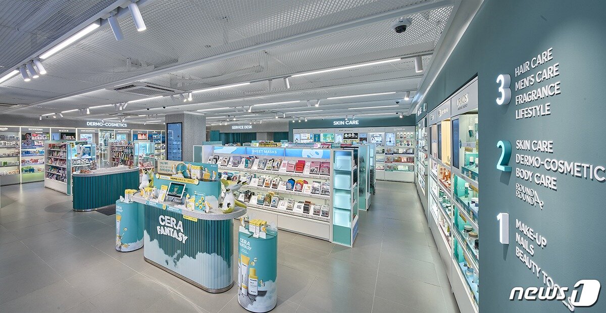 본문 이미지 - 올리브영 강남본점 2층 전경ⓒ News1