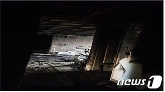 고3 여고생과 어머니가 숨지는 화재가 발생한 아파트 내부 모습.(성남시 제공)© News1
