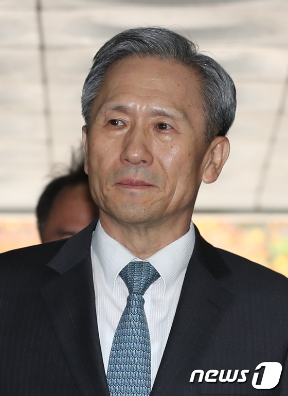 법원, \'軍 댓글공작\' 김관진 전 장관 석방 결정