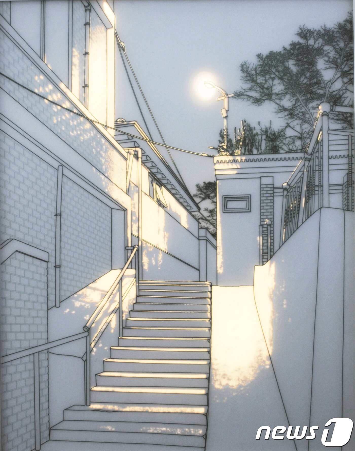 본문 이미지 - '빛이 드는 공간'은 일상의 풍경을 강화유리를 깎아서 덧댄 다층의 화면에 LED 빛을 투과해 가로등 불빛을 표현한 작품이다. 황선태 개인전 '빛·시간·공간'은 24일부터 12월27일까지 서울 종로구 통의동 아트사이드 갤러리에서 열린다. 2017.11.24/뉴스1 ⓒ News1 박정환 기자