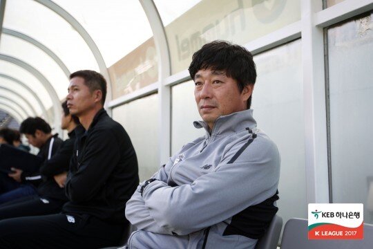 본문 이미지 - 김병수 감독은 '비운의 천재'에 이어 '비운의 감독'으로 남게 됐다. 1년살이 감독들이 늘고 있다. (한국프로축구연맹 제공) ⓒ News1