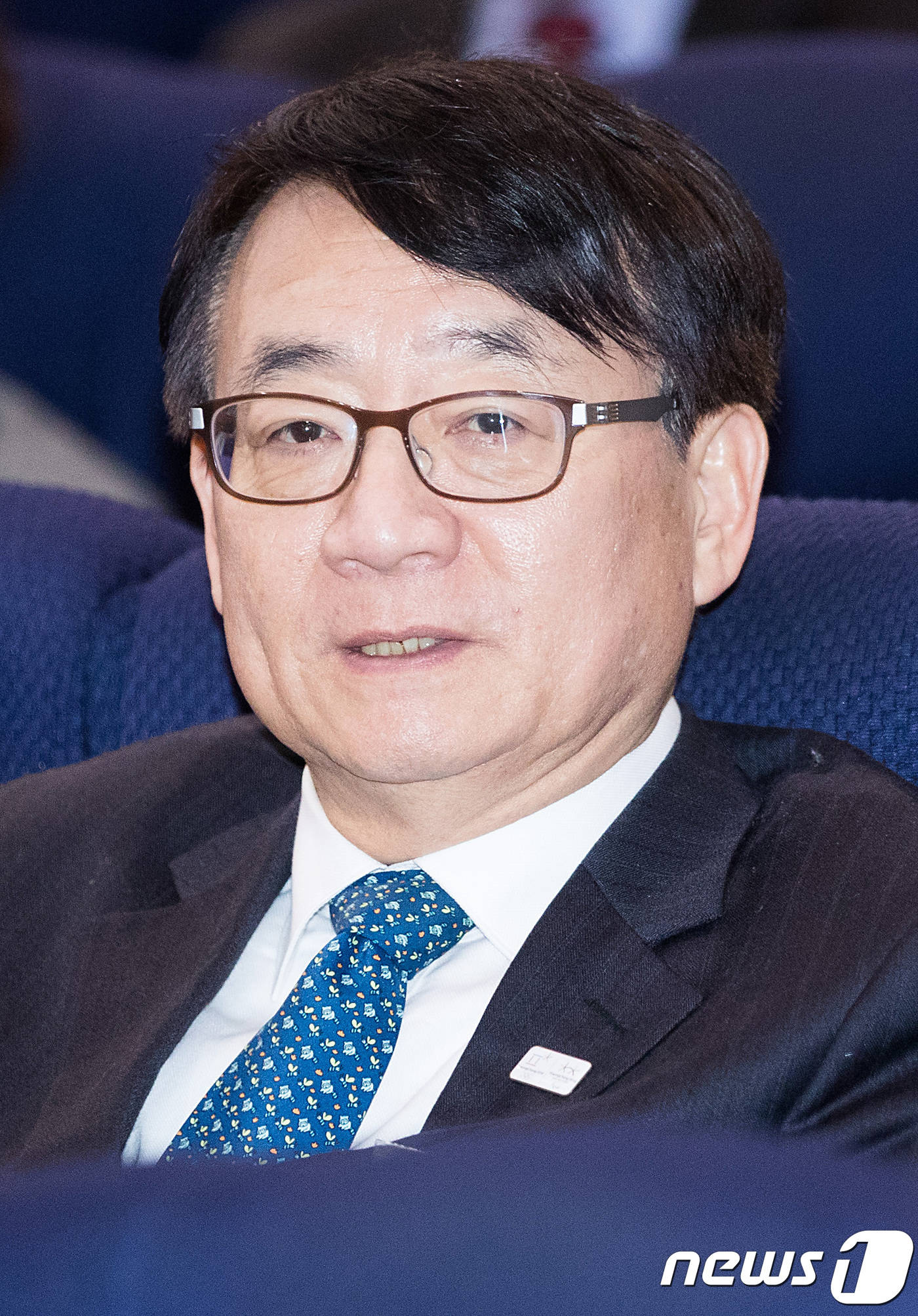 (서울=뉴스1) 사진공동취재단 = 외교부는 2일 재외공관장 정기인사를 실시하고 주헝가리 대사에 최규식 전 국회의원을 임명했다.사진은 지난 2017년 12월 18일 최 대사가 서울 …