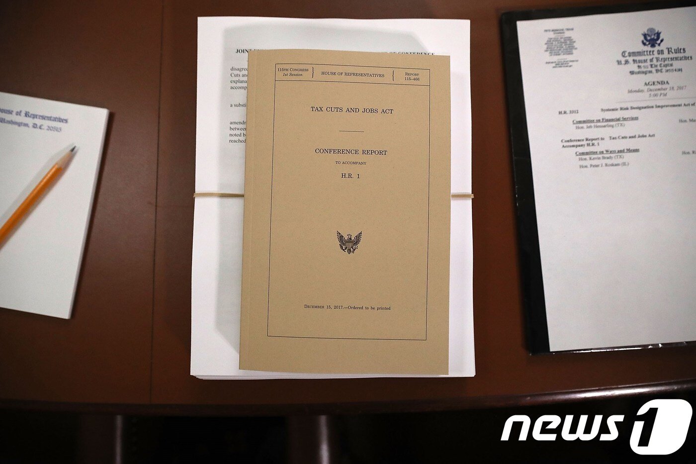 본문 이미지 - 집권 공화당의 중점 국정 목표인 감세법안 '감세와 일자리 법안'. ⓒ AFP=뉴스1