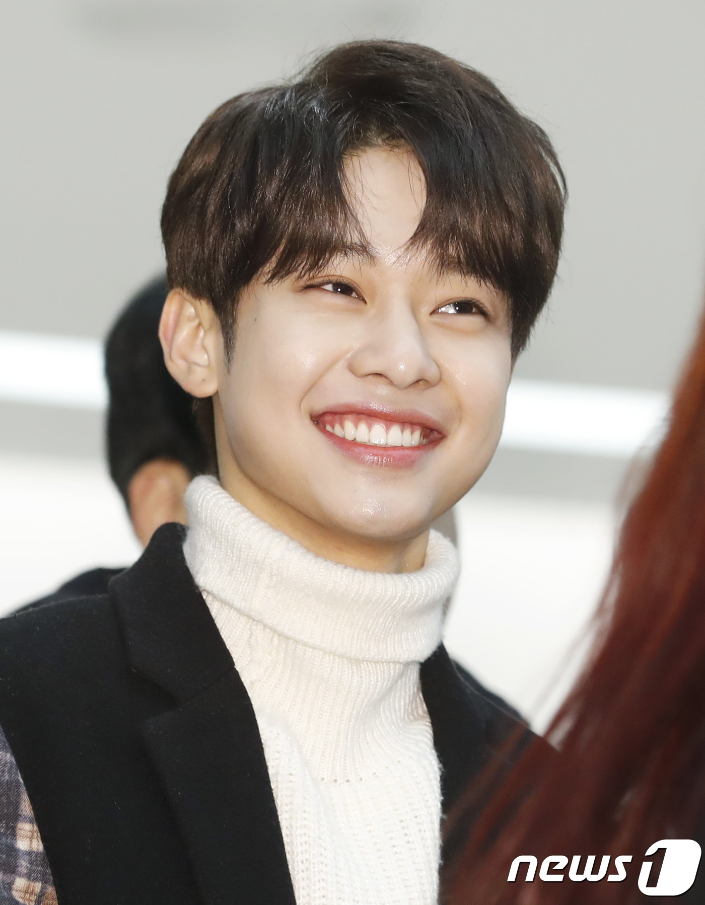 (서울=뉴스1) 권현진 기자 = 아이돌가수 MXM 김동현이 20일 오후 서울 삼성동 스타필드 코엑스몰에서 열린 코스메틱 브랜드 팬 사인회에 참석해 포즈를 취하고 있다. 2017.1 …