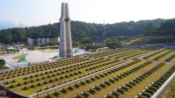 "'5·18단체 대표'가 있는데…" 오월단체, 대통령 임명식 초청 대상에 반발