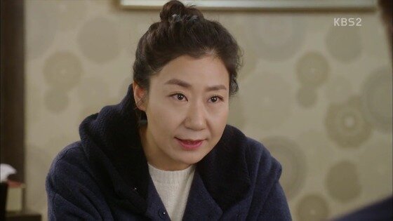 본문 이미지 - 라미란이 극중 복선녀로 분해 열연 중이다. ⓒ News1star / KBS2 '월계수 양복점 신사들' 캡처