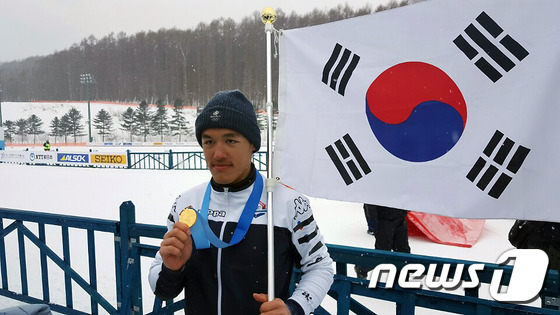 (삿포로=뉴스1) 유승관 기자 = 김 마그너스가 20일 일본 홋카이도 삿포로의 시라하타야마 오픈 스타디움에서 열린 삿포로 동계아시안게임 스키 남자 크로스컨트리 1.4㎞ 개인 스프린 …