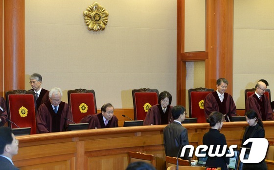 '운명의 날' 앞둔 헌법재판관들