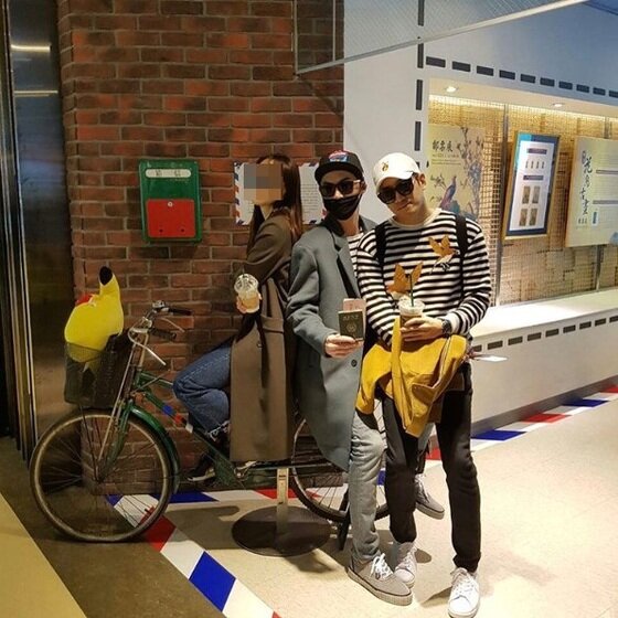 본문 이미지 - 전진, 에릭(오른쪽)이 사진을 찍었다. ⓒ News1star / 전진 인스타그램