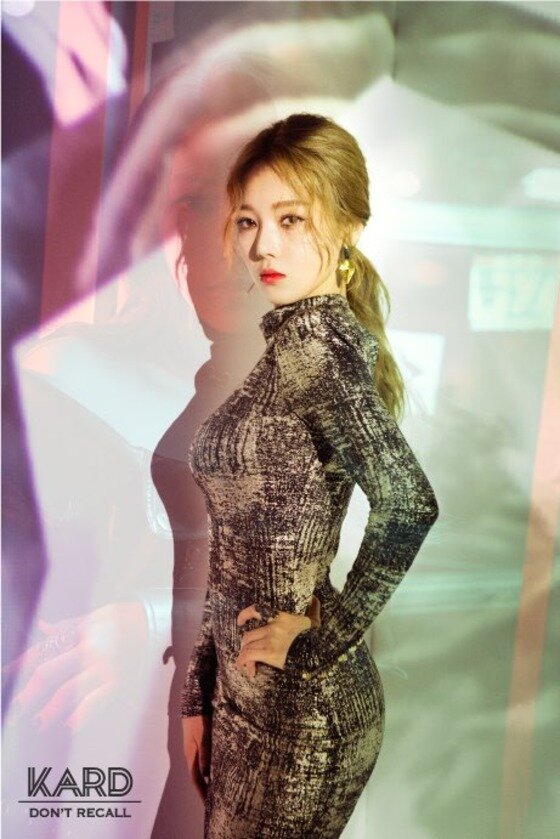 본문 이미지 - 카드 전소민의 티저 이미지가 공개됐다. ⓒ News1star / DSP미디어