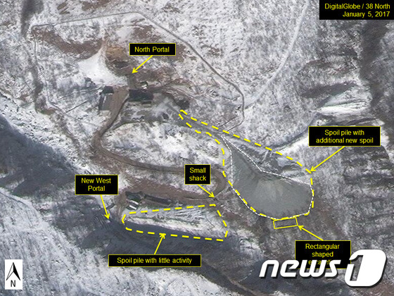 CNN방송은 24일(현지시간) 북한의 6차 핵실험 준비가 완료됐으며 언제든 실험을 벌일 준비가 됐다고 보도했다. 사진은 지난 1월 5일 북한 길주군 풍계리의 핵실험장 위성사진. (38노스 캡처) 2017.3.24/뉴스1 © News1 구윤성 기자