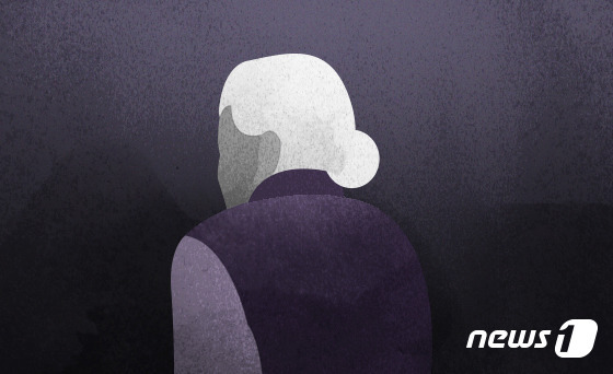 '말 안 따른다고' 89세 여성 밀어 중환자실行…구립시설보호사 '징역 6월'