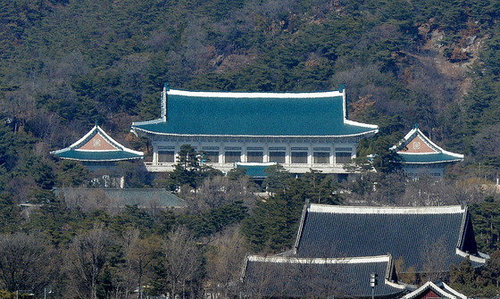 靑, 트럼프 담화에 "중동 정세, 조속히 평화·안정 회복하길 기대"