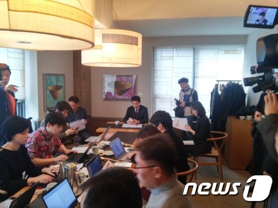 본문 이미지 - 김영산. 문체부문예정책실장이 9일 서울 종로구 한 식당에서 블랙리스트 재발 방지 방안을 발표 하고 있다. ⓒ News1