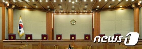 본문 이미지 - 서울 종로구 헌법재판소 대심판정의 모습. 2017.3.9/뉴스1 ⓒ News1 이재명 기자