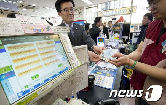 본문 이미지 - 2017.4.19/뉴스1 ⓒ News1 구윤성 기자