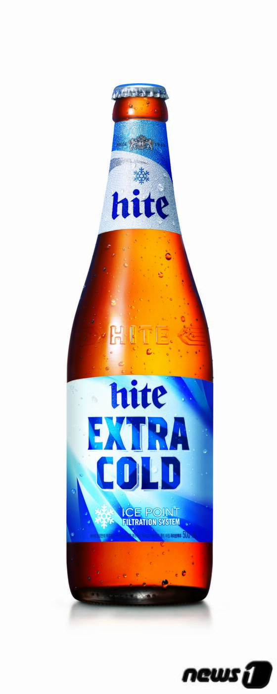 본문 이미지 - 하이트진로가 새로 출시한 '엑스트라 콜드' 병맥주./뉴스1ⓒ News1