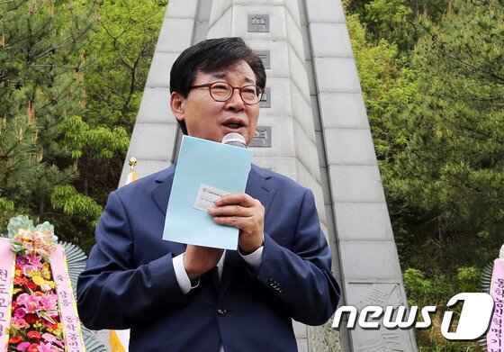 본문 이미지 - 김성 전 장흥군수/뉴스1 ⓒ News1 