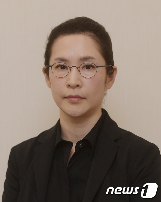 (서울=뉴스1) = 학교법인 건국대학교는 27일 건국대 설립자인 독립운동가 상허 유석창 박사의 장손녀인 유자은(46) 상임이사를 제26대 신임 이사장으로 선출했다.유 이사장은 지난 …