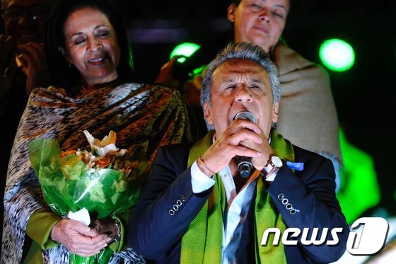 [사진] 모레노, 에콰도르 새 대통령에