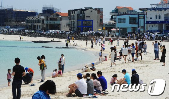 본문 이미지 - 제주시 구좌읍 월정리 풍경. 2017.4.30/뉴스1 ⓒ News1 이석형 기자