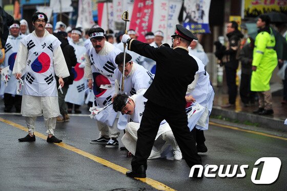 본문 이미지 - 울산병영 3.1만세운동을 기념하는 재현행사. 2017.4.6/뉴스1 ⓒ News1 이윤기 기자