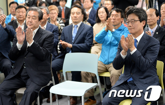 김무성, 유승민 바른정당 의원/뉴스1 © News1 박세연 기자