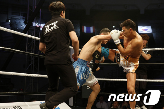 (서울=뉴스1) = 14일 오후 서울 중구 장충체육관에서 열린 입식 격투기 국가대항전 ICX 서울(INTERNATIONAL CHAMPIONSHIP OF X-TREME FIGHTIN …