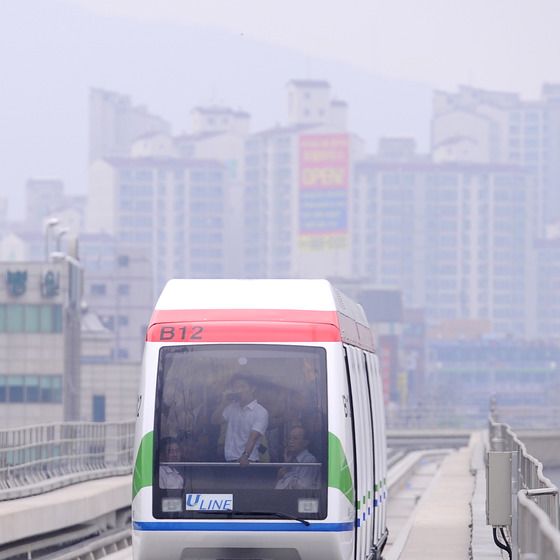 의정부경전철 출근길에 또 멈춰…시민들 큰 불편