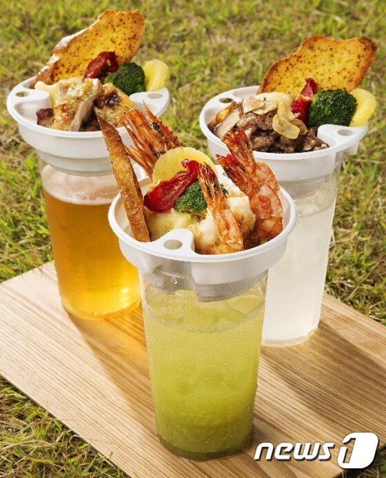 본문 이미지 - 노보텔 앰배서더 부산이 출시한 '핸디 스테이크 콤보'(노보텔 앰배서더 부산 제공) 2017.6.28/뉴스1 ⓒ News1