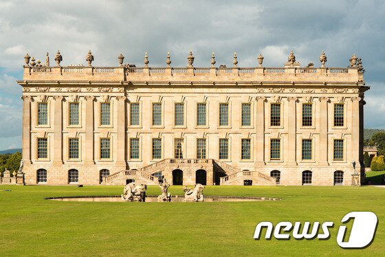본문 이미지 - 채스워스 하우스. 비짓 브리튼 제공.ⓒ News1