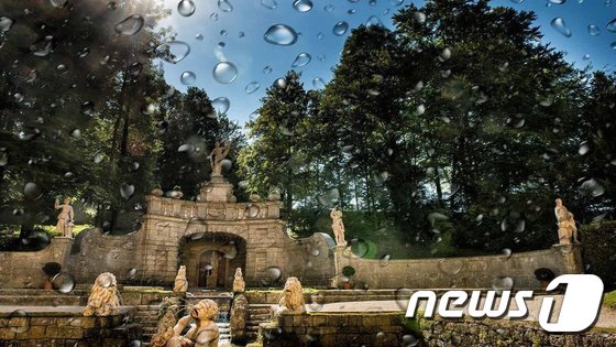 본문 이미지 - 헬브룬 궁전 분수 ⓒ News1