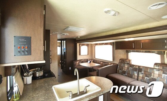 본문 이미지 - 양양 서피비치 카라반.(서피비치 홈페이지 캡처)/뉴스1 ⓒ News1 고재교 기자