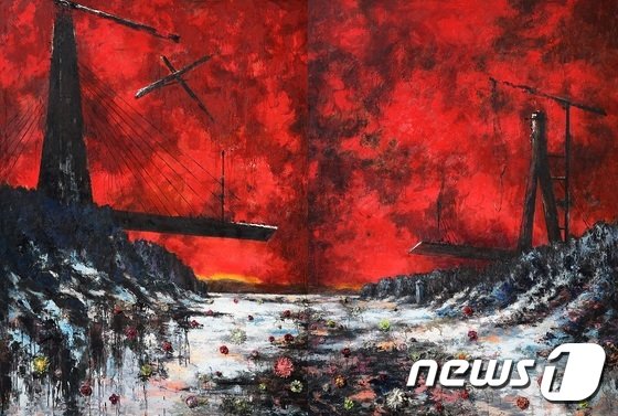 본문 이미지 - 꿈 Dream, 2013, 캔버스에 유채, 조화 Oil, artificial flowers on canvas, 259x388cm (학고재갤러리 제공) ⓒ News1