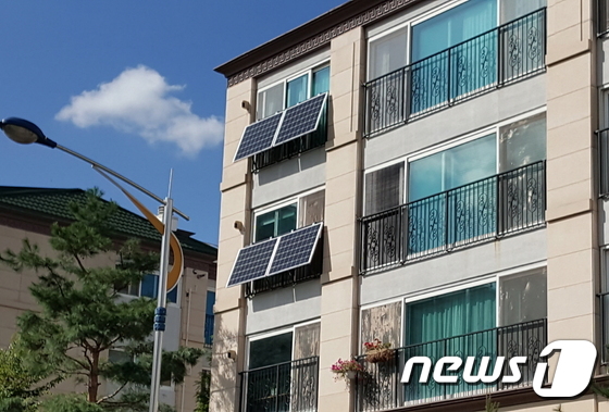 태양광 발전시설 설치주택(베란다형). © News1