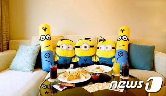 본문 이미지 - 미니언즈 3 캐릭터 인형. 노보텔 앰배서더 서울 강남 제공.ⓒ News1