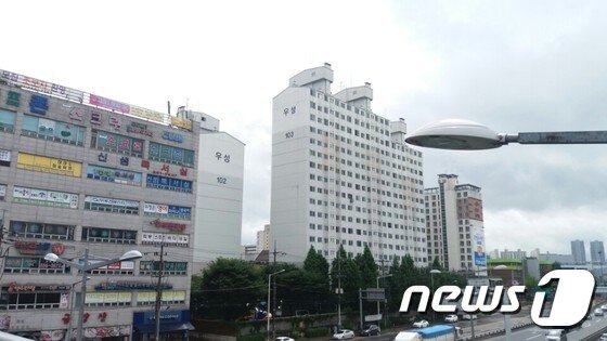 본문 이미지 - 지하철 구일역 인근 단지 모습.ⓒ News1