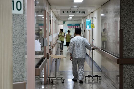 "암 신약 쓸 수 있어"…제약업계, 병용요법 보험 적용에 '반색'