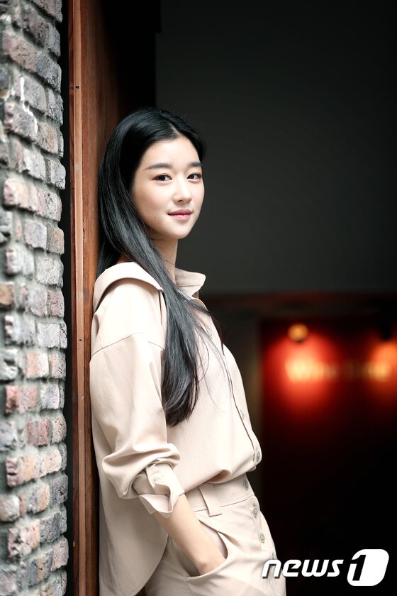 본문 이미지 - 2017.9.28.신사동 가로수길 인근 카페. tvN 드라마 '구해줘' 서예지 인터뷰. ⓒ News1 권현진 기자