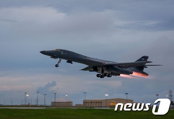 미 공군 폭격기 B-1B '랜서'. ©AFP=뉴스1