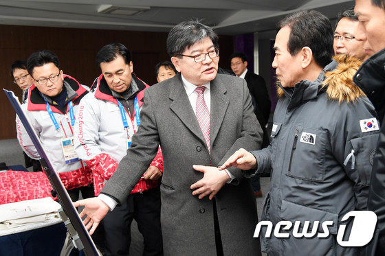 평창동계올림픽 준비현장 찾은 김용진 차관
