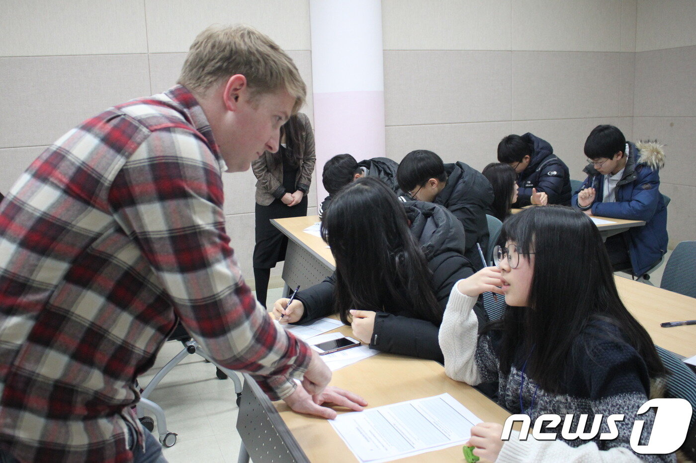 본문 이미지 - 충북도국제교육원 충주센터 중등 글로벌 리더십캠프 ⓒ News1