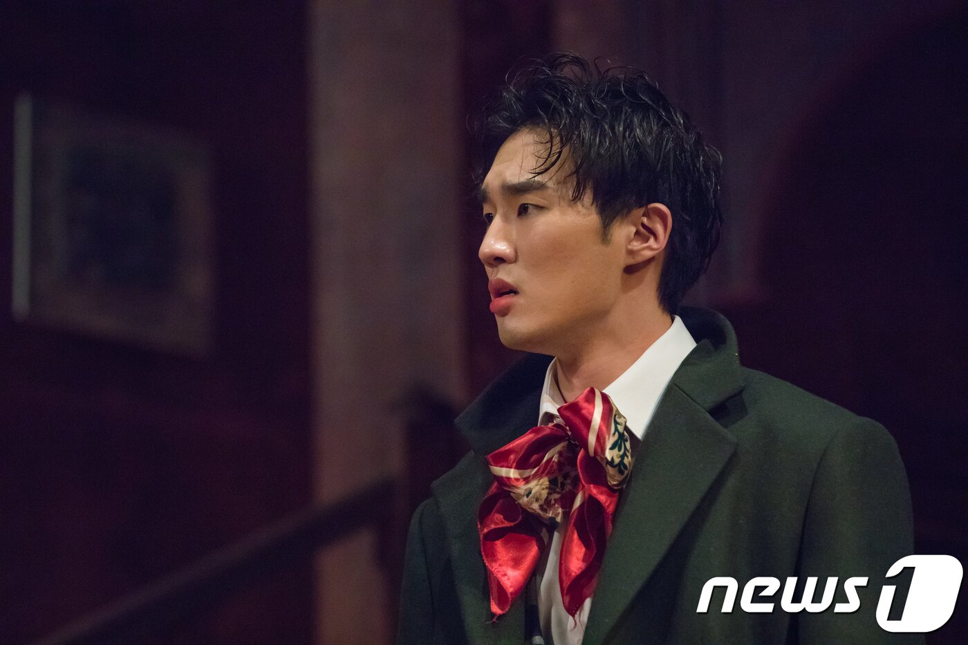 본문 이미지 - 이호준 배우가 30일 서울 대학로 SH아트홀에서 열린 연극 '쥐덫' 전막시연회에서 정신 산만한 청년인 크리스토퍼렌역을 맡아 자신이 탈영범임을 밝히고 있다. MBC탈런트극단 창단작인 '쥐덫'은 추리소설의 대가 아가사 크리스티가 쓴 동명의 소설을 각색한 작품이며 오는 2월1일부터 3월25일까지 공연한다. 2018.1.30./뉴스1 ⓒ News1 박정환 기자