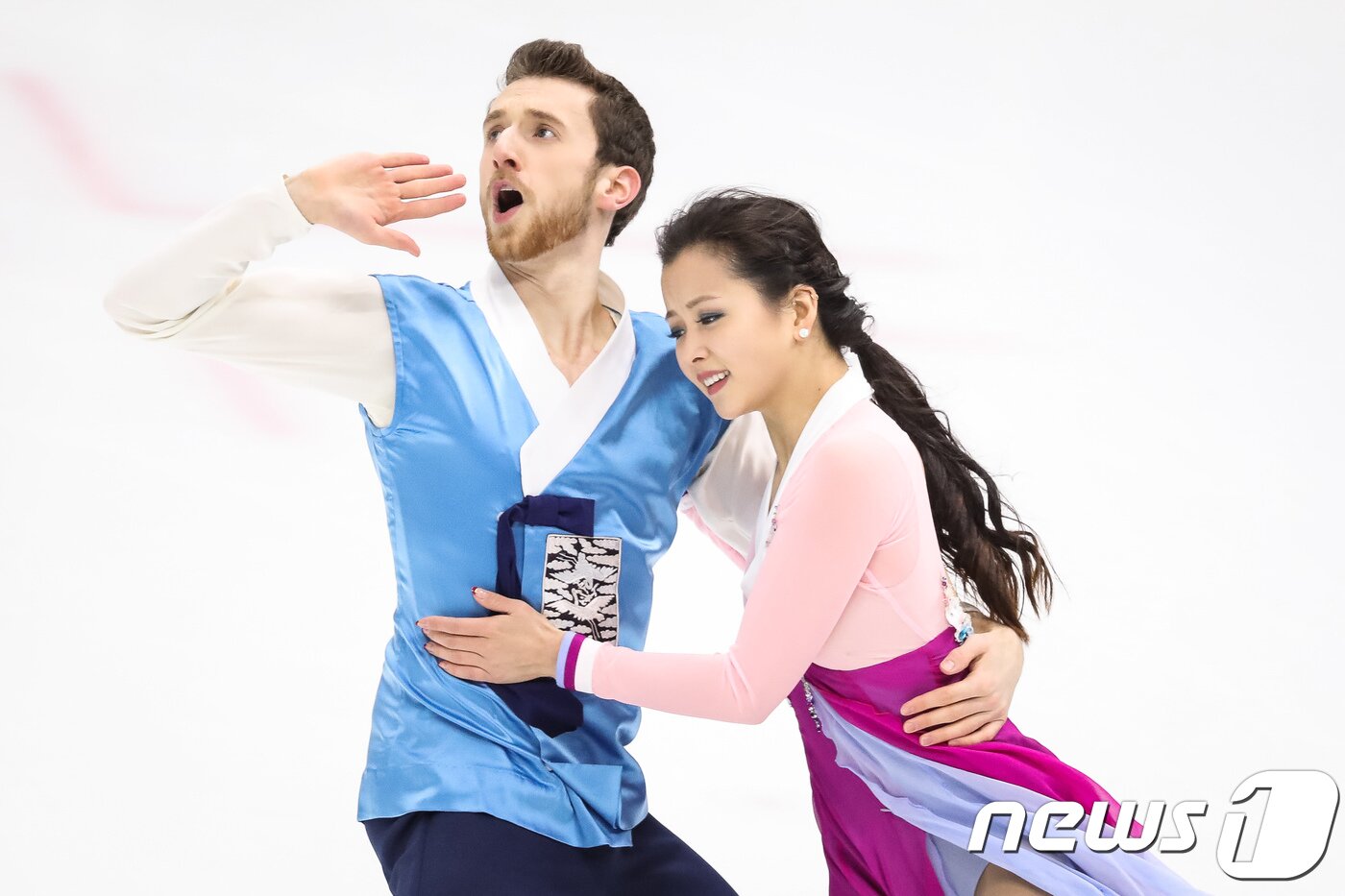 본문 이미지 - 아이스댄스의 알렉산더 겜린, 민유라 조. 2018.1.7/뉴스1 ⓒ News1 유승관 기자